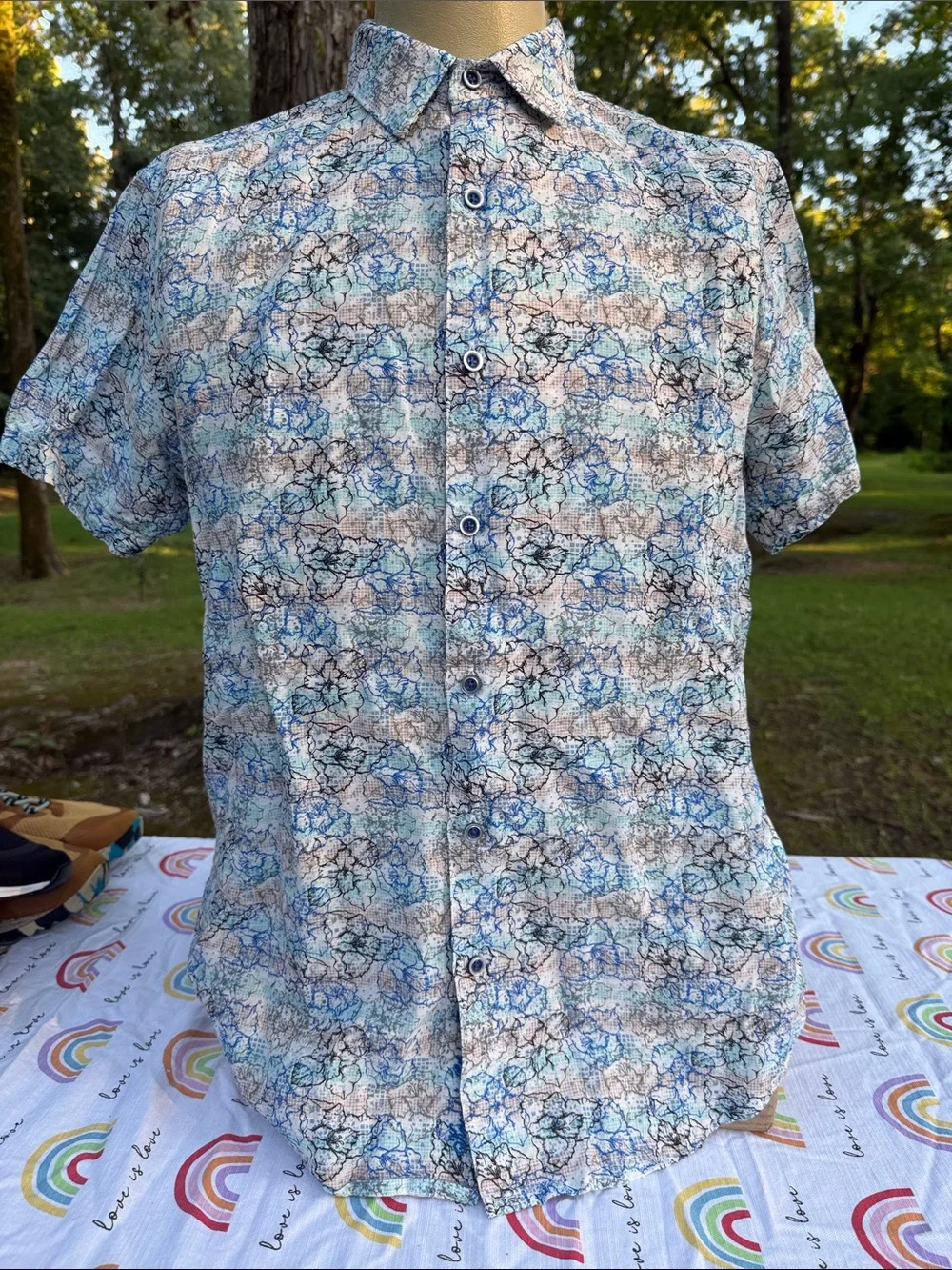 Luxury Robert Graham Blue & Cream Abstract Short-Sleeve Button-Down Shirt